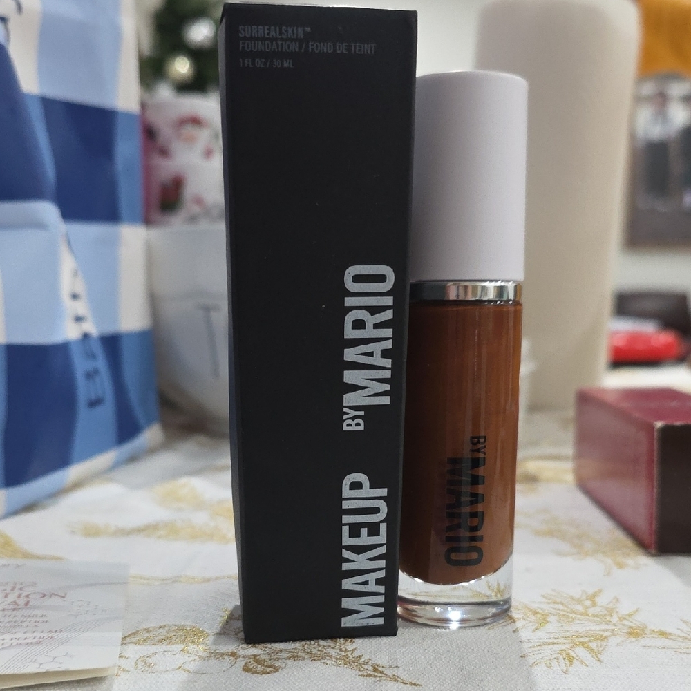 MAKEUP BY MARIO SurrealSkin Foundation - Rich Brown 28W